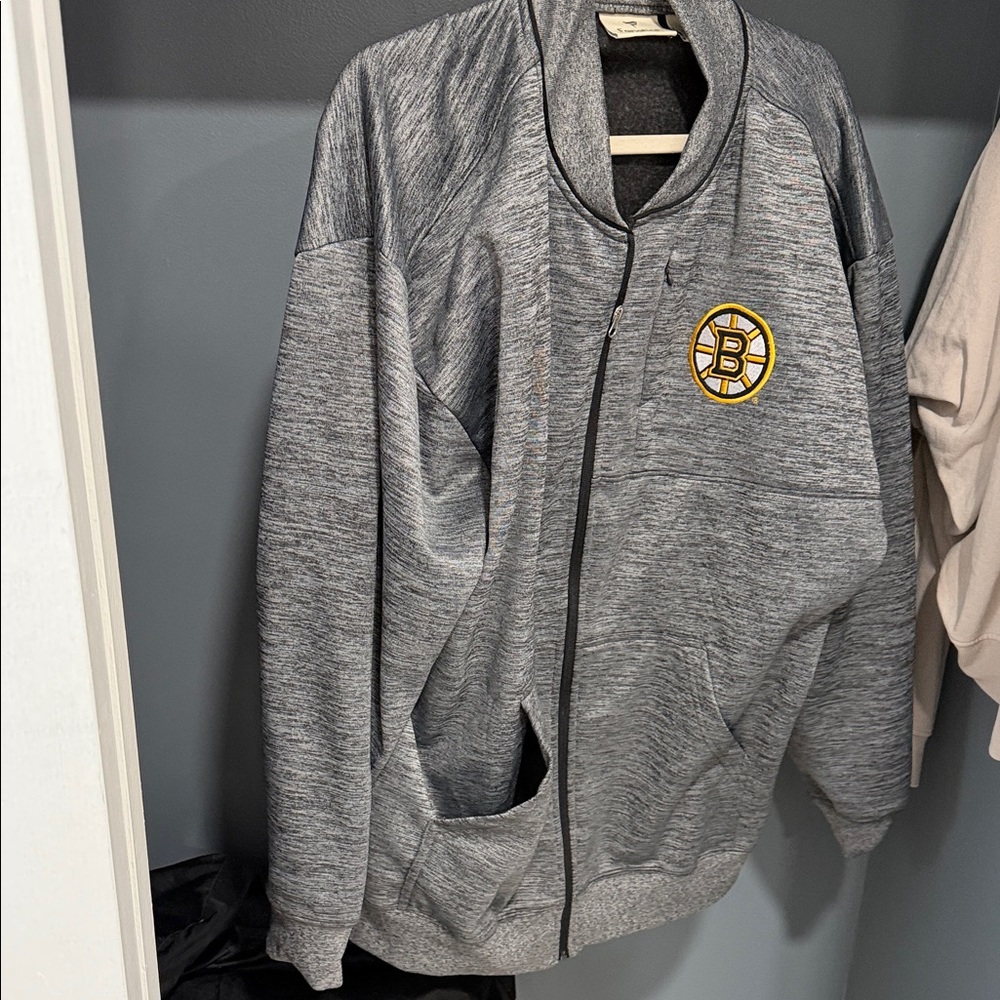 Men’s Fanatics Grey Heather Bomber Jacket with Yellow Logo